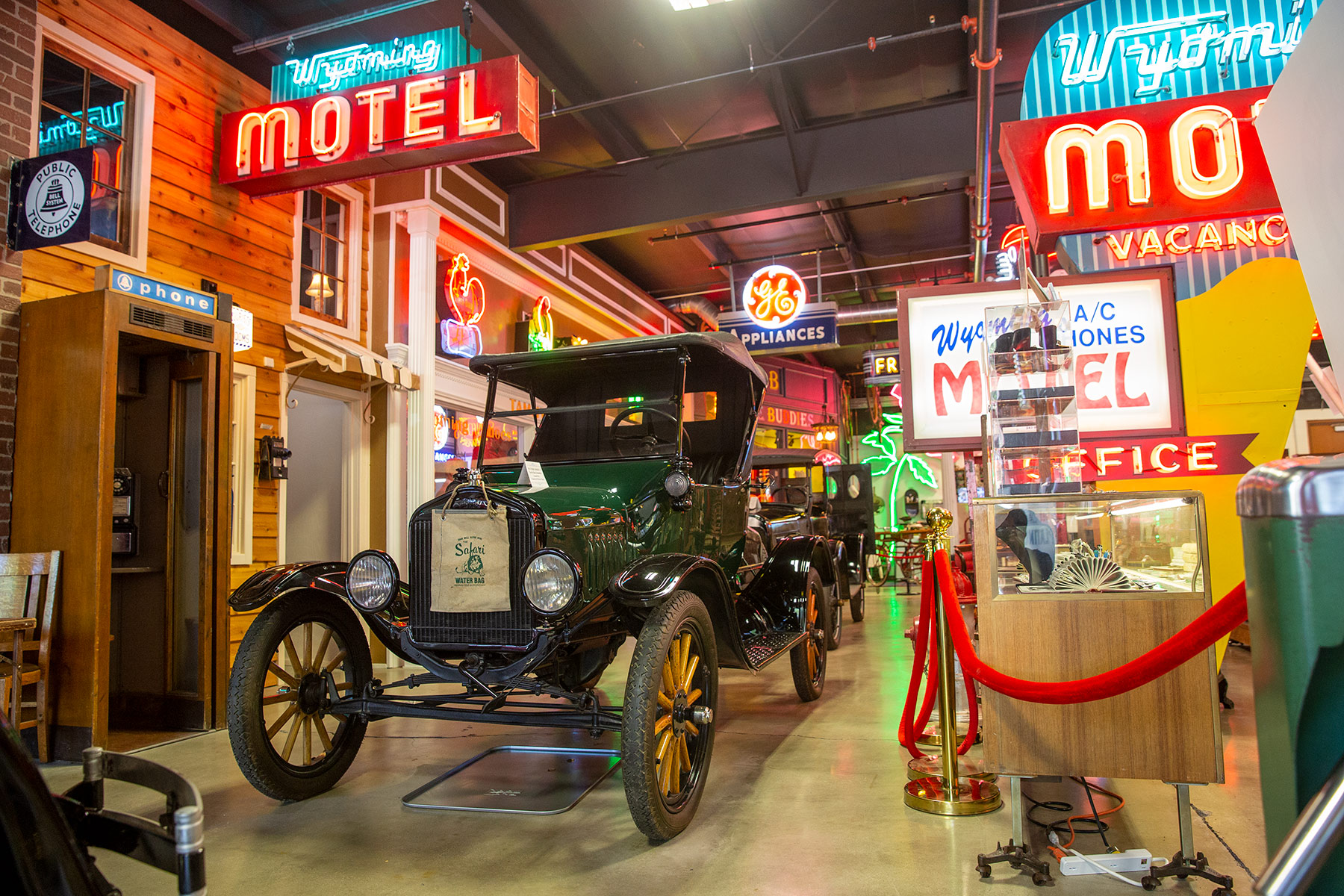 Visit the Frontier Relics and Auto Museum - Carltonaut's Travel Tips